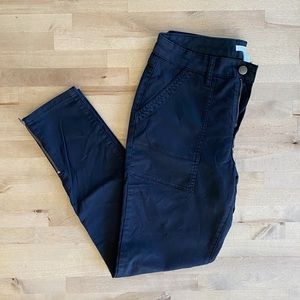 Zippered Skinny Jeans